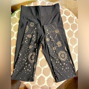 Carbon 38 Black and Gold Star Pattern Leggings